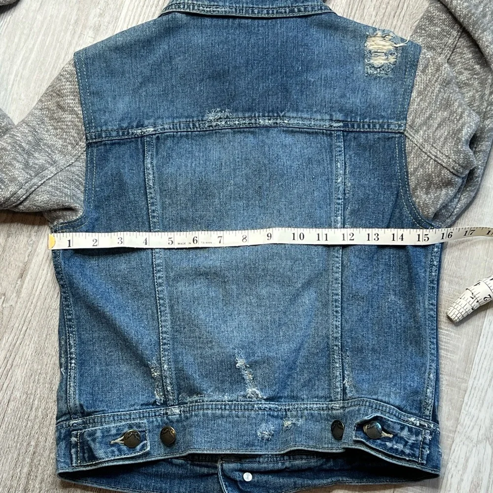 Free People Hooded Denim Jacket Size XS Cotton Distressed Removable Hood - Picture 11 of 13